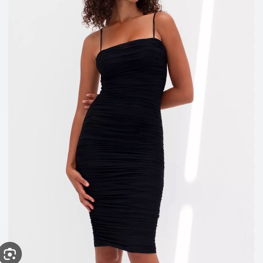 Aritzia Babaton Luxor Midi Dress in Black Size 6